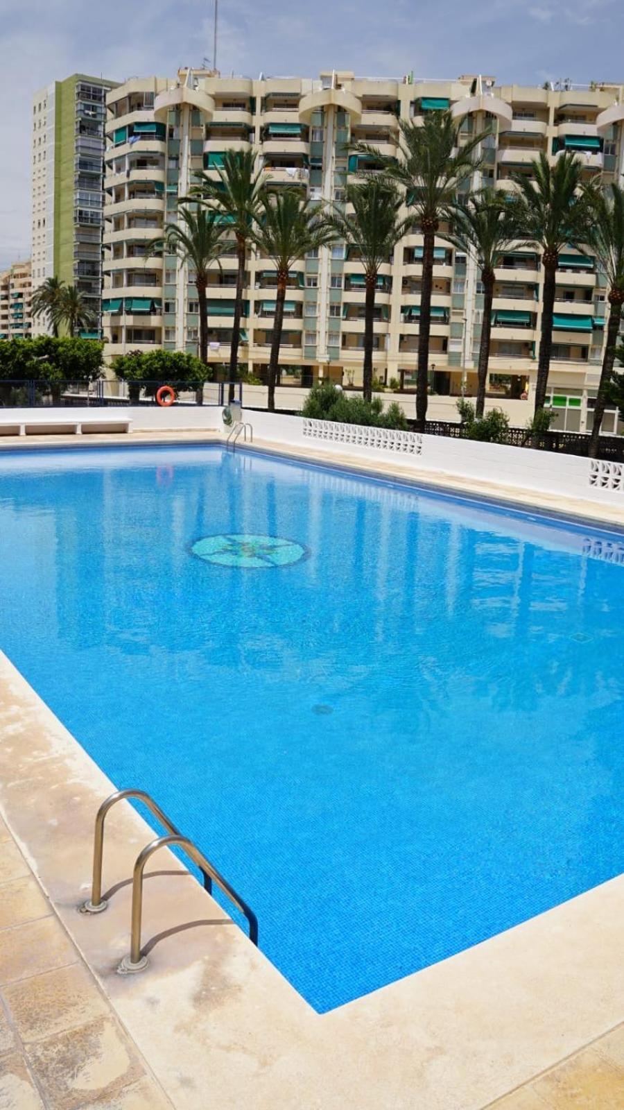 Apartamento En Complejo Residencial Con Piscina 푸에블라 데 파르날스 외부 사진